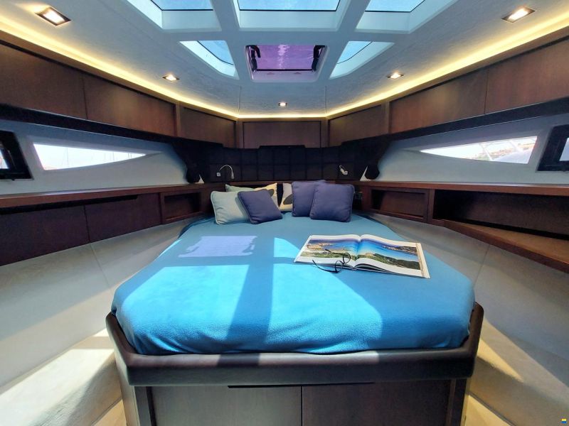 Galeon 485 HTS