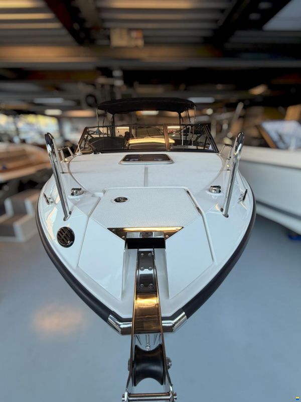 Quicksilver 675 Cruiser