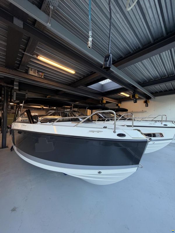 Quicksilver 675 Cruiser