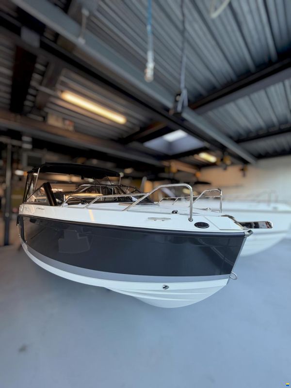 Quicksilver 675 Cruiser