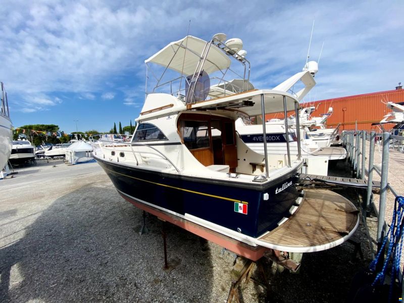 Cantieri Estensi Goldstar 360