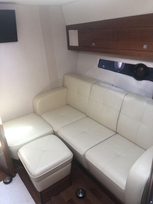 Sea Ray 355 DA Sundancer