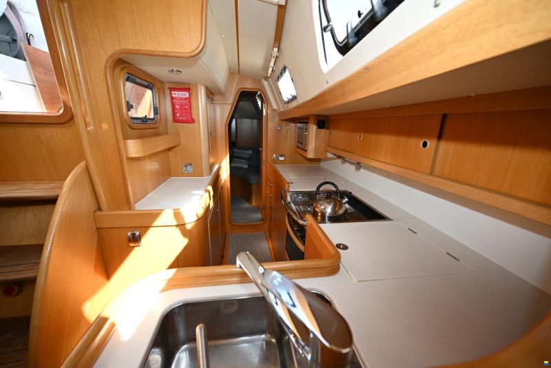 Hallberg-Rassy 44