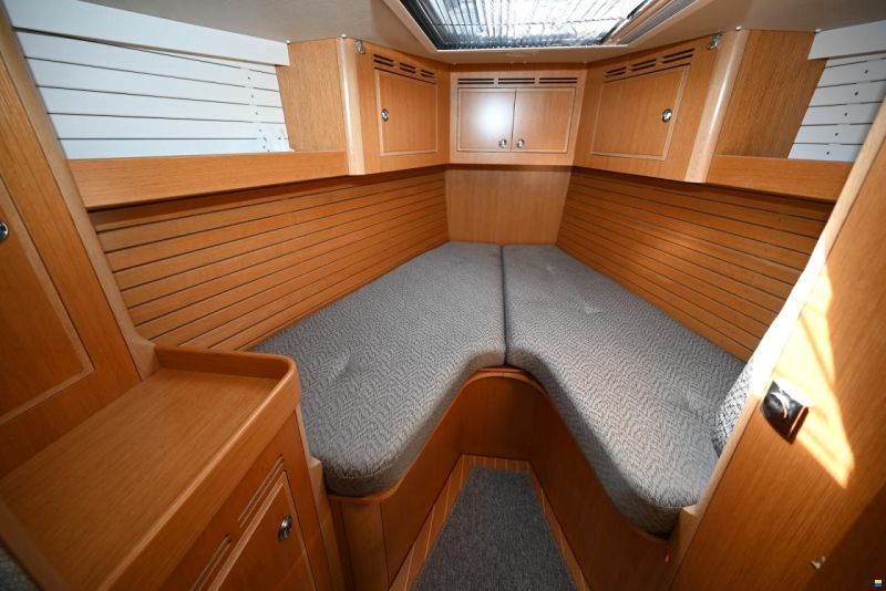 Hallberg-Rassy 44