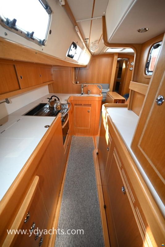 Hallberg-Rassy 44