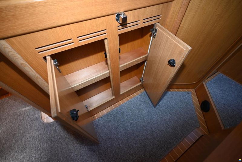 Hallberg-Rassy 44