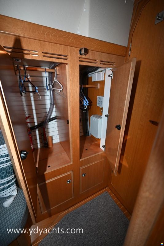 Hallberg-Rassy 44