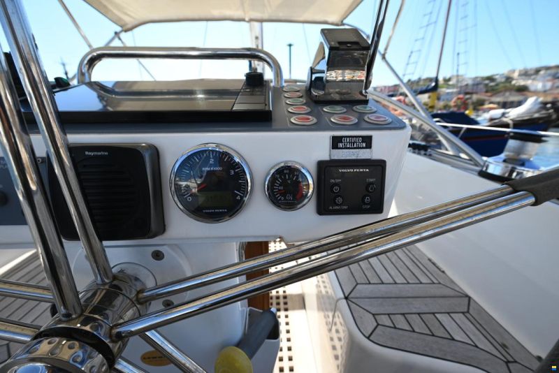 Hallberg-Rassy 44