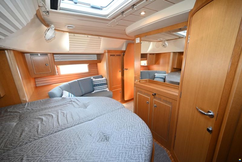 Hallberg-Rassy 44