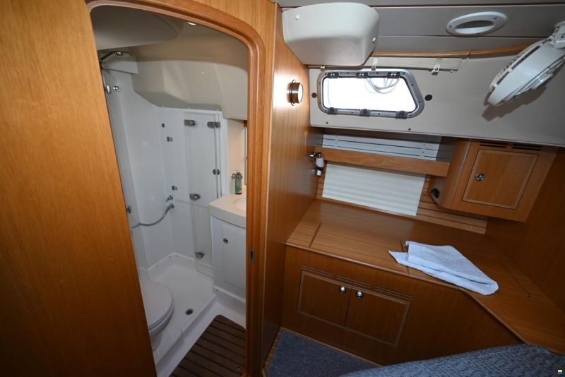 Hallberg-Rassy 44