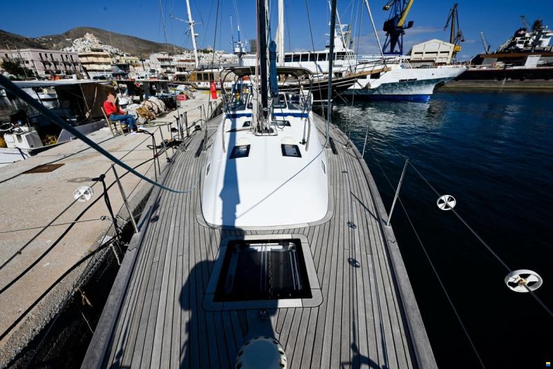 Hallberg-Rassy 44