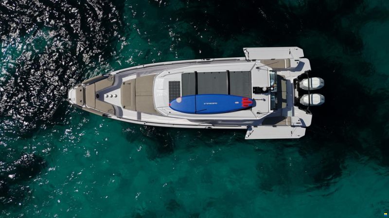 Axopar 38 XC Cross Cabin