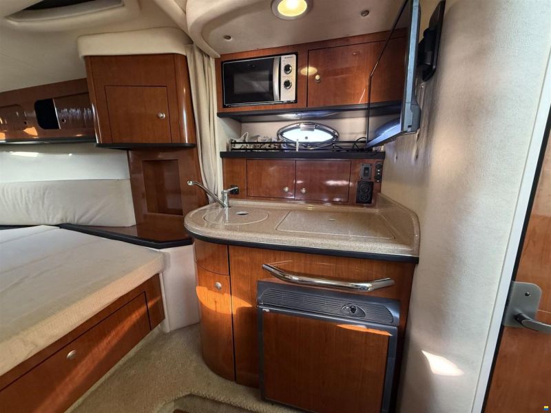 Sea Ray Sundancer 325