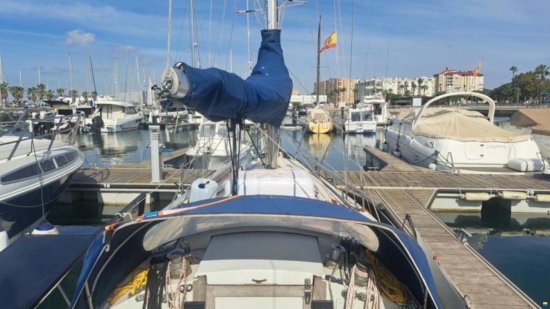 Bianca Commander 31