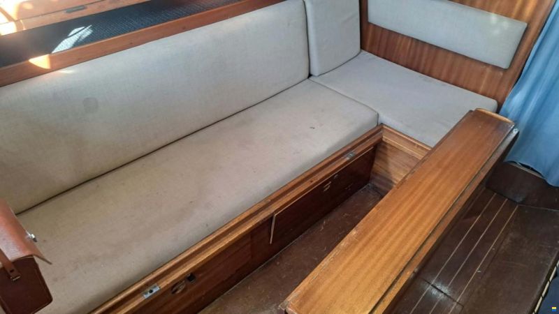Bianca Commander 31