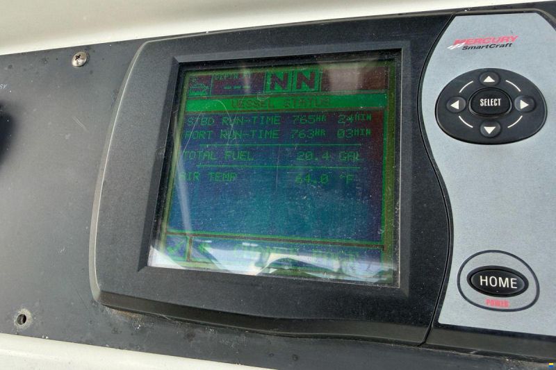 Boston Whaler 270 Outrage