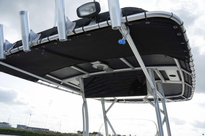 Boston Whaler 270 Outrage