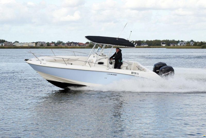 Boston Whaler 270 Outrage