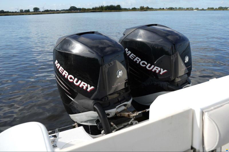 Boston Whaler 270 Outrage