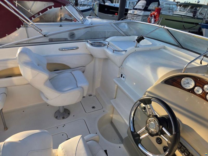 Larson 220 Cabrio Cuddy