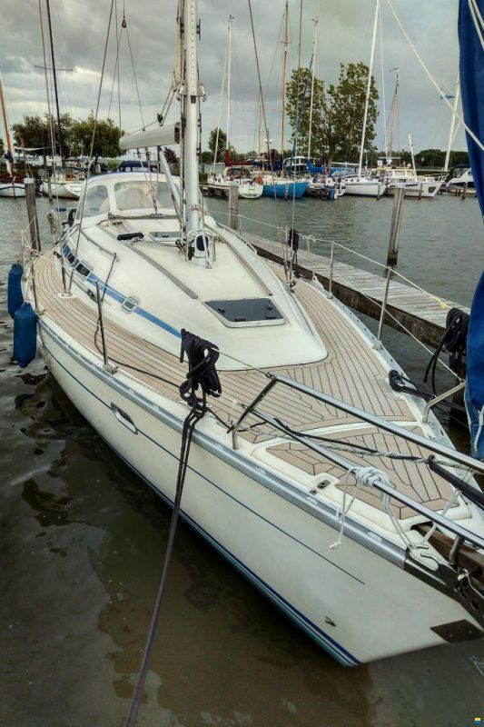 Bavaria 39