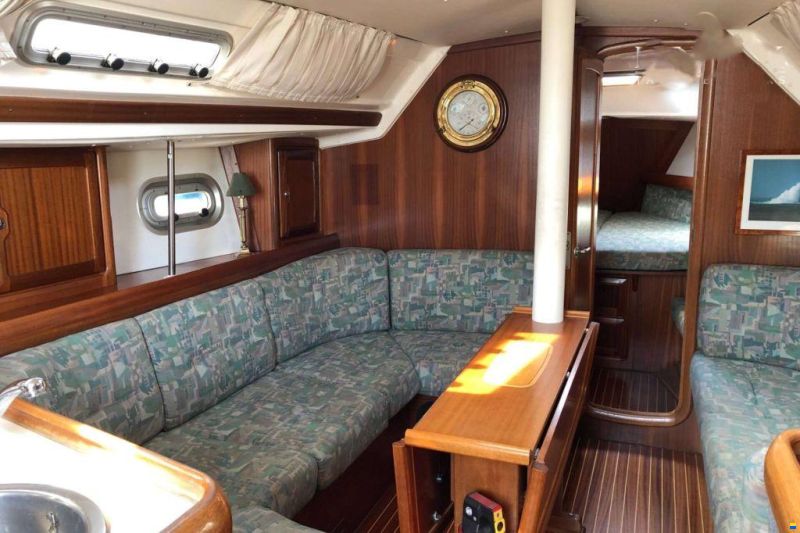 Bavaria 39
