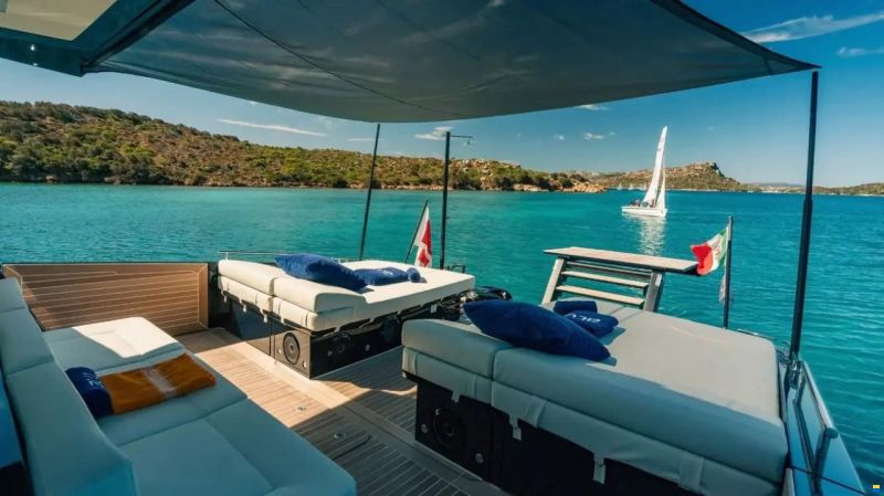 Cantieri Navali del Mediterraneo Contine