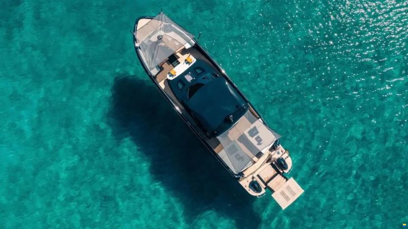 Cantieri Navali del Mediterraneo Contine