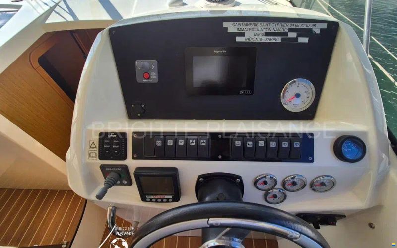 Jeanneau Merry Fisher 10
