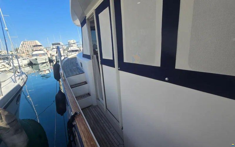 Beneteau Swift Trawler 42