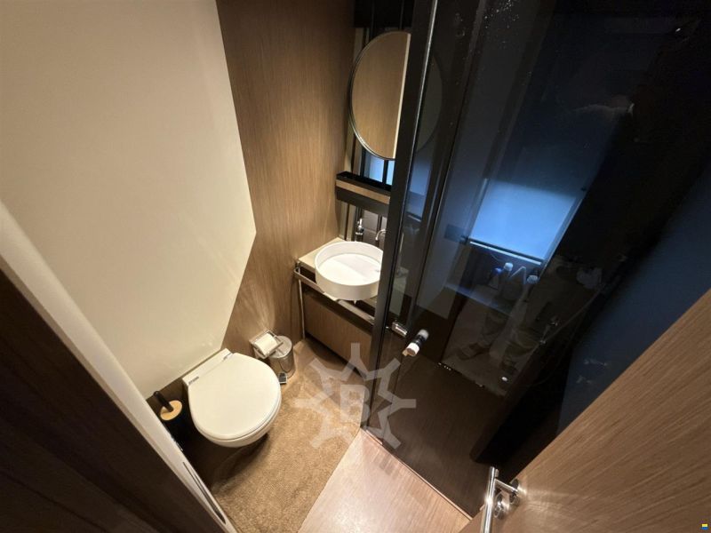 Ferretti 720