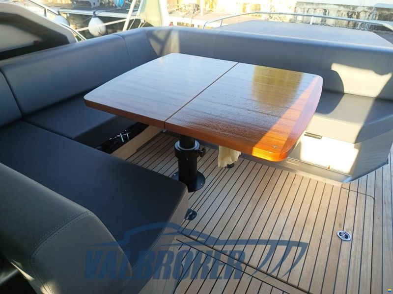 Cranchi M 44 HT