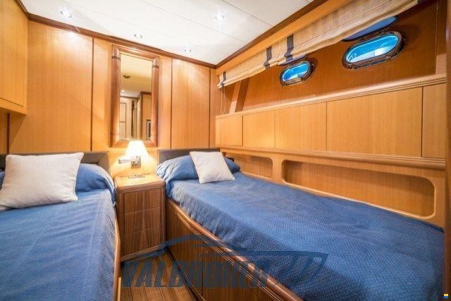 Overmarine Mangusta 72
