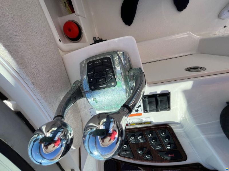 Sea Ray 335 DA