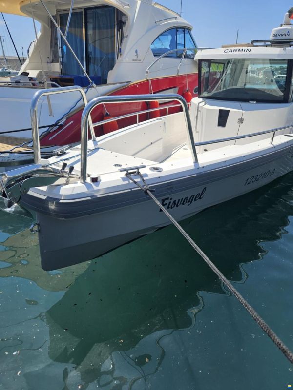 Axopar 28 Cabin