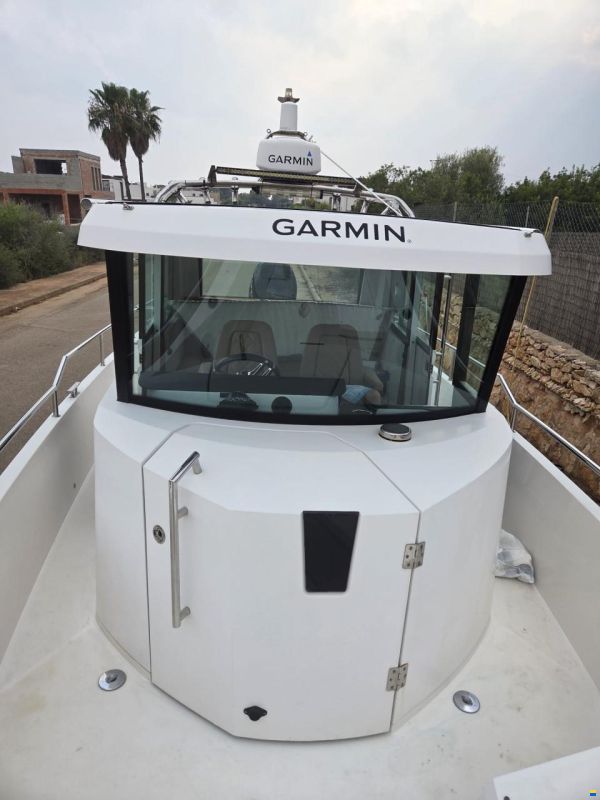 Axopar 28 Cabin
