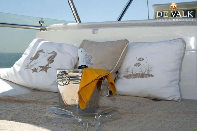 Ferretti 760