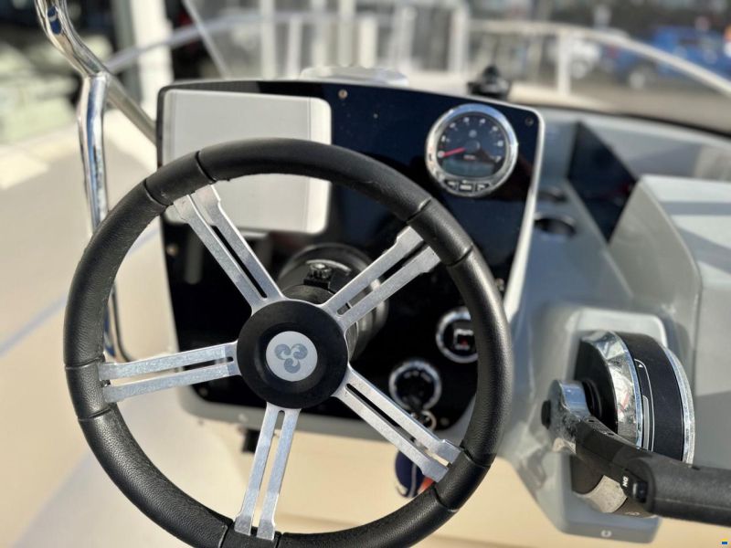 Ryds 488VI Sport med 50 hk Mercury-EFI 4 takt