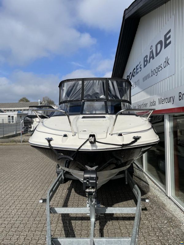 Bayliner VR5 Cuddy med Mercury F225 V6 og 2500 k