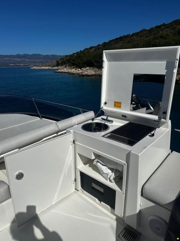 Prestige 460