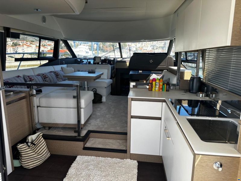 Prestige 460