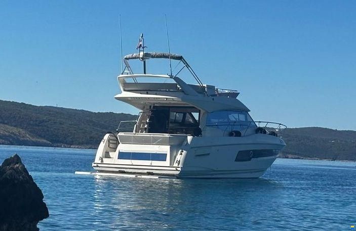 Prestige 460