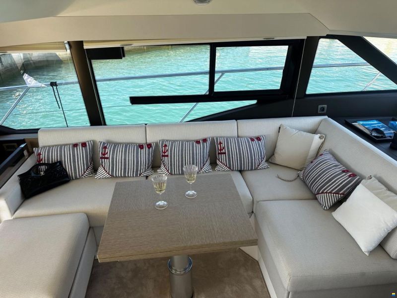 Prestige 460