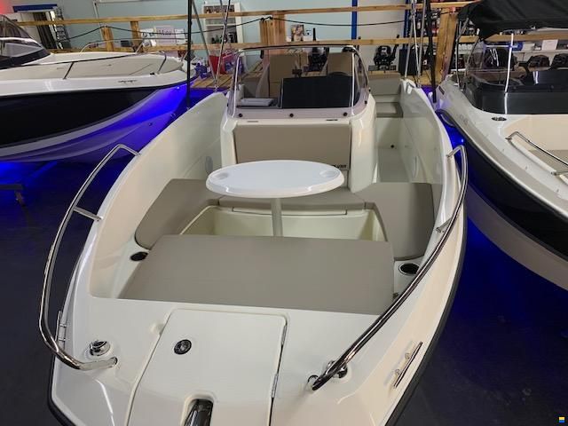Quicksilver 555 Open