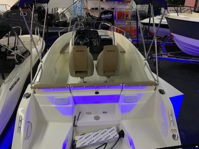 Quicksilver 555 Open