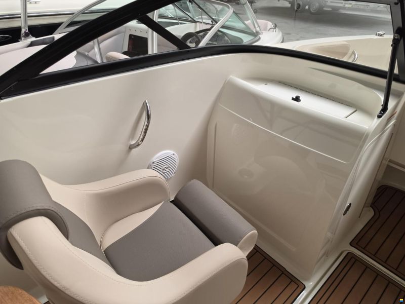 Bayliner VR4