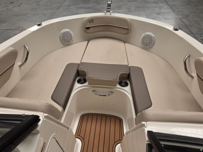 Bayliner VR4