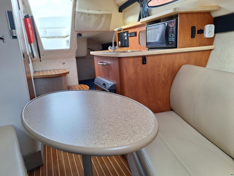 Bayliner 245 cruiser