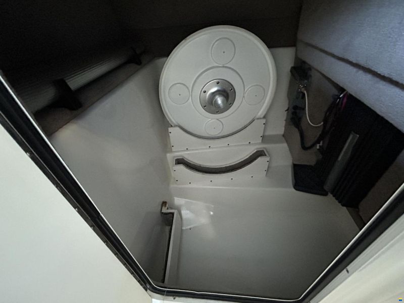 Sea Ray 270 SLX