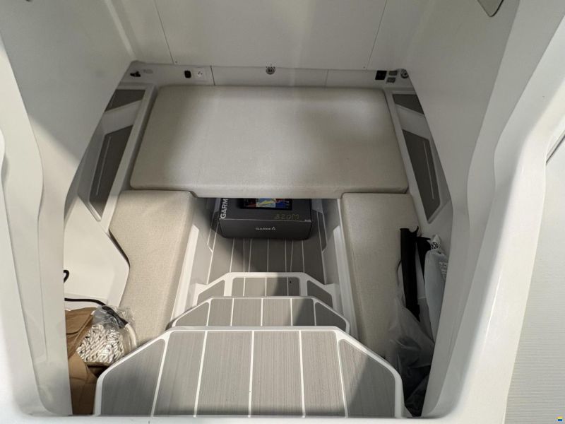 Wellcraft 28 t-top